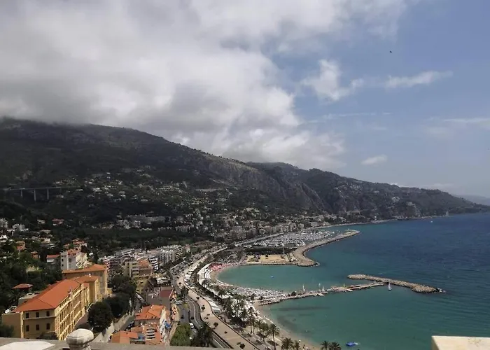Vue Mer Port De Garavan